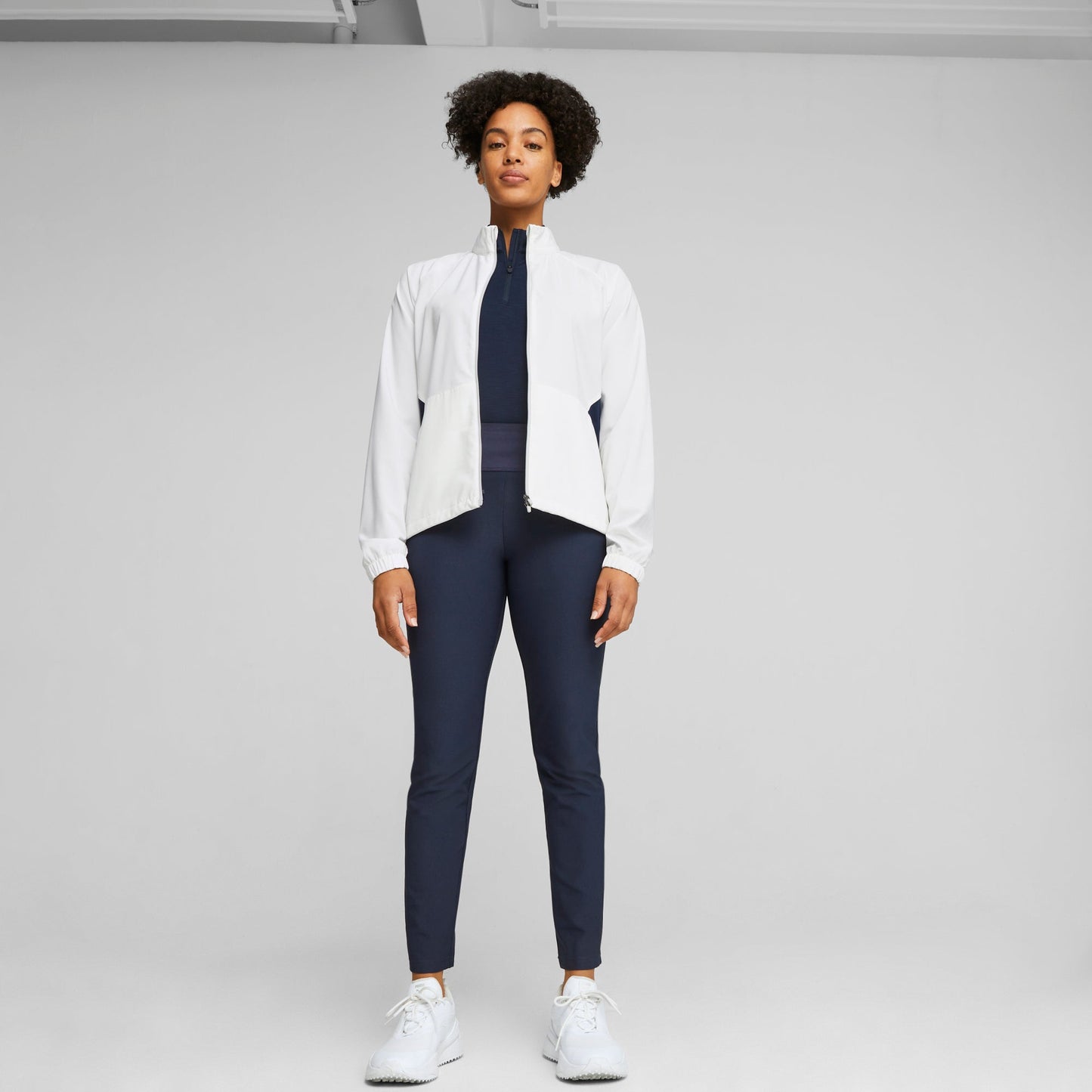 White Glow / Navy Blazer